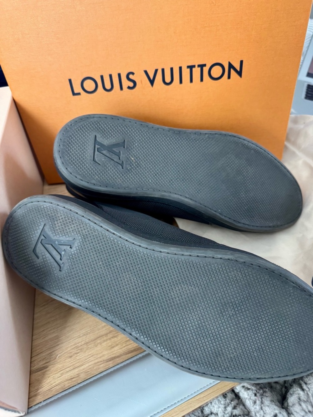 Louis Vuitton Men's Graphite Damier Black High-Top Sneakers - Picture 3 of 13